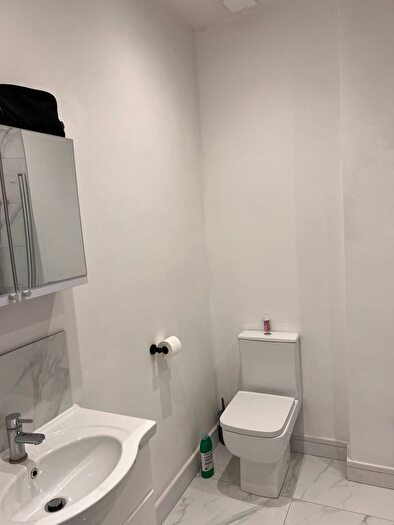 1 Bedroom Flat To Rent In Seagry Road, London, E11