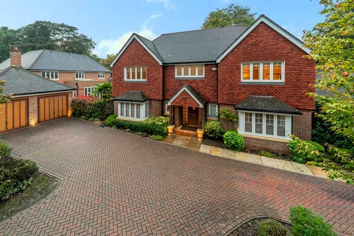 5 Bedroom Detached House To Rent In Maywood Drive, Portsmouth Road, Camberley, GU15