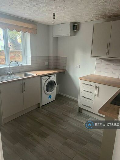 2 Bedroom Flat To Rent In Bevills Place, March, PE15