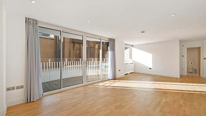 3 Bedroom Flat To Rent In William Mews, London, SW1X