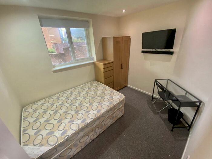 4 Bedroom House To Rent In Minster Court, Liverpool, L7