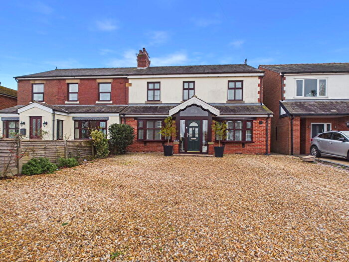 4 Bedroom Semi Detached House For Sale In Brick Kiln Lane, Rufford, L40