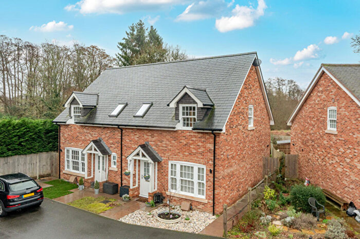 3 Bedroom Semi Detached House For Sale In Robin Hood Gardens, Standford, GU35