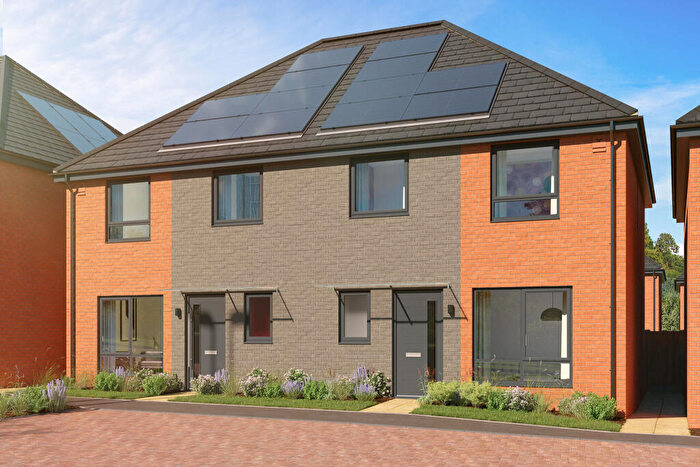 3 Bedroom Semi Detached House For Sale In Dee Road, Tilehurst, Reading, RG30