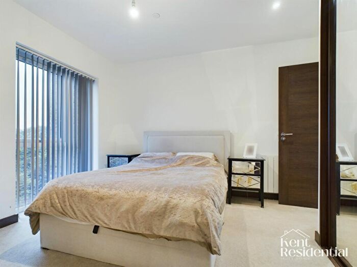 1 Bedroom Apartment For Sale In Mill Wood, Claribel Court Mill Wood, ME14