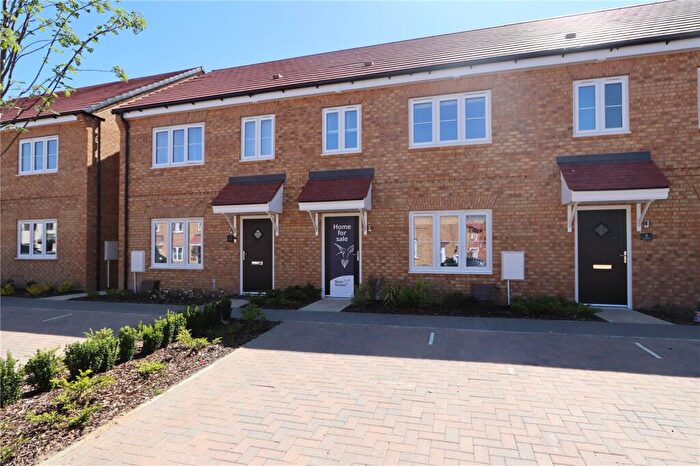 3 Bedroom Terraced House For Sale In Dorper Drive, Whitehouse, MK8