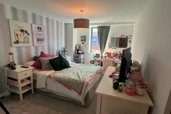 1 Bedroom Flat To Rent In Tenby Street South, Birmingham, B1