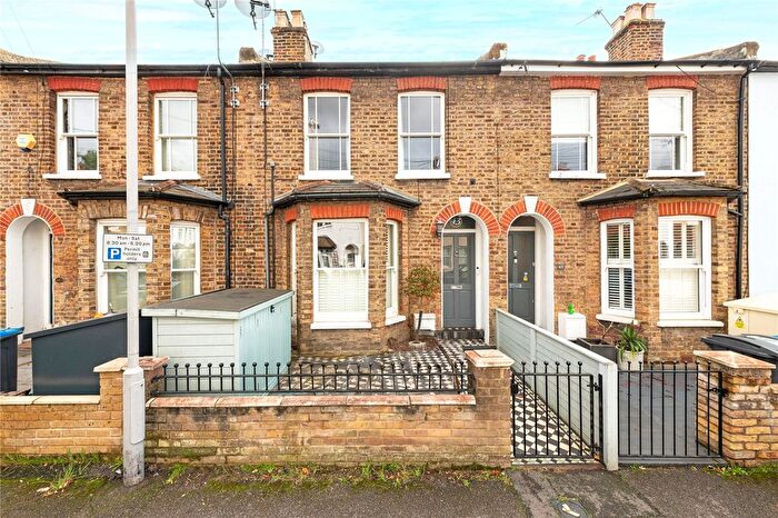 4 Bedroom Terraced House For Sale In Elton Road, Kingston, London, KT2