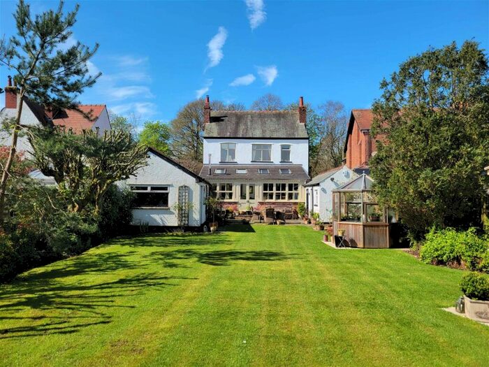 3 Bedroom Detached House For Sale In Bankfield Lane, Churchtown