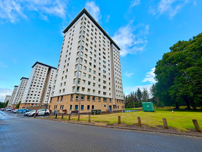 2 Bedroom Flat For Sale In Seaton Place, Falkirk, FK1