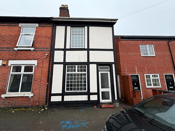 4 Bedroom End Terrace House To Rent In Riches Street, Newbridge, Wolverhampton, WV6