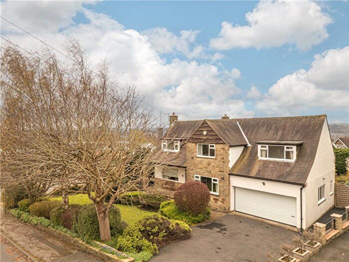 4 Bedroom Detached House For Sale In Belmont Avenue, Baildon, West Yorkshire, BD17