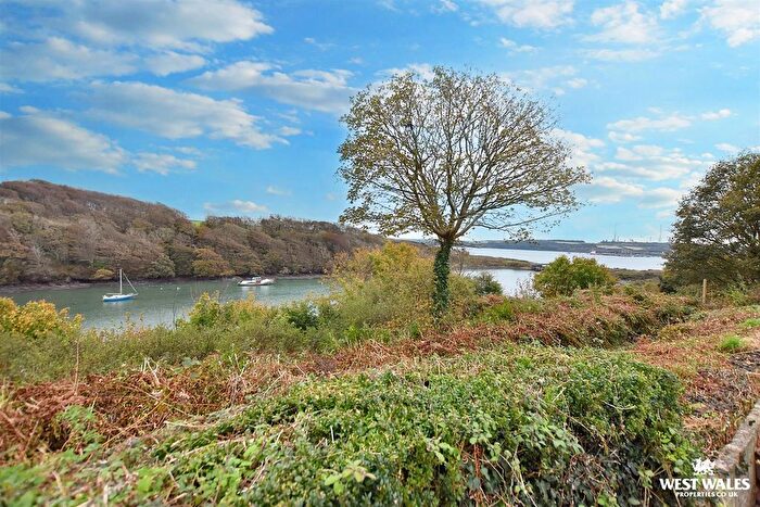 2 Bedroom Detached Bungalow For Sale In Milton Crescent, Milford Haven, SA73