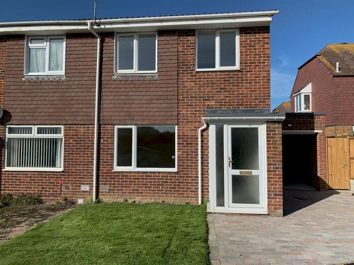 3 Bedroom House To Rent In Phillips Road, Birchington, CT7