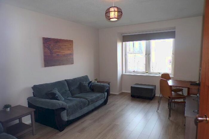 2 Bedroom Flat To Rent In Caroline Apartments, Floor Right (Top Floor), AB25