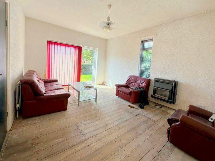 2 Bedroom Bungalow For Sale In Broomfield Avenue, Walkerville