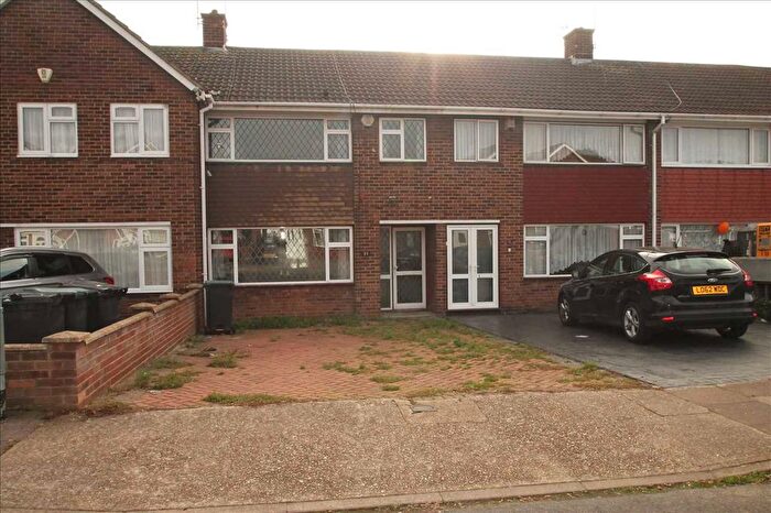 3 Bedroom Terraced House To Rent In Beaumont Drive, Northfleet, Gravesend, DA11