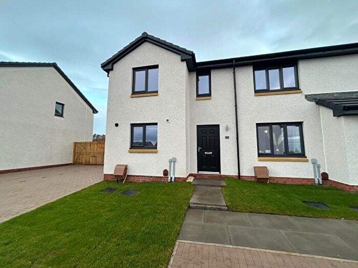 3 Bedroom Semi Detached House To Rent In Dalzell Park, Glenrothes, Fife, KY7