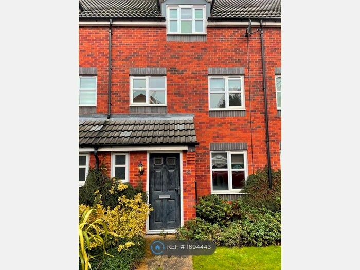 3 Bedroom Terraced House To Rent In Girton Way, Derby, DE3