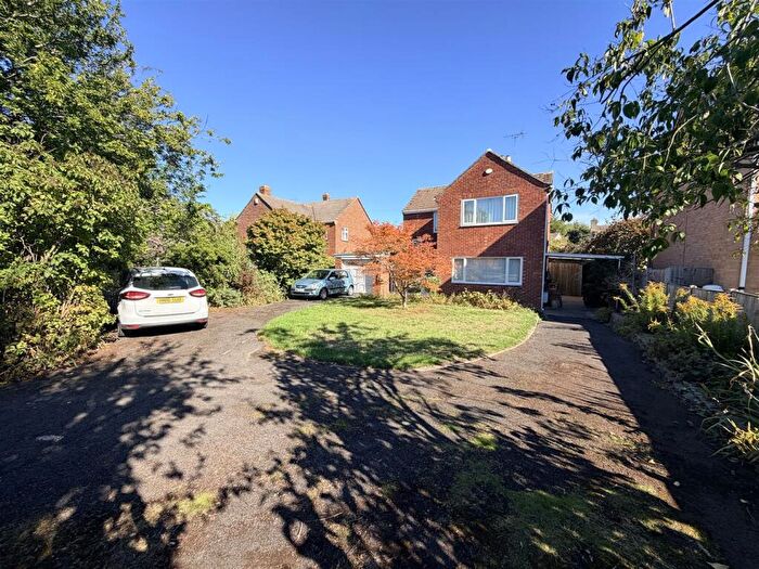 3 Bedroom Detached House For Sale In North Road East, The Reddings, Cheltenham, GL51