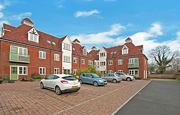 2 Bedroom Flat To Rent In Tenterden, Kent, TN30