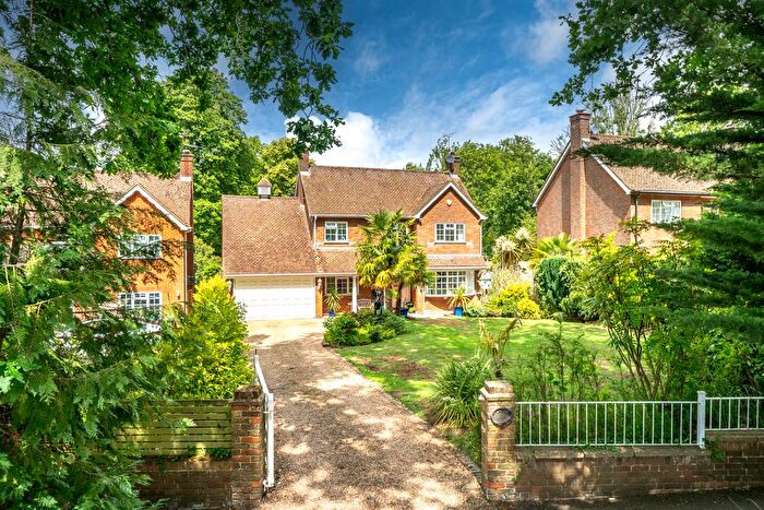 4 Bedroom Detached House For Sale In Highfield Lane, Hemel Hempstead, Hertfordshire, HP2