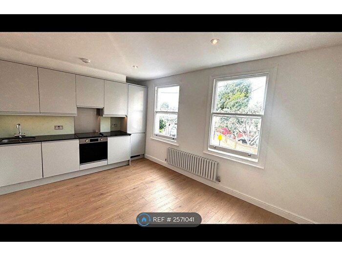1 Bedroom Flat To Rent In Dalling Road, London, W6