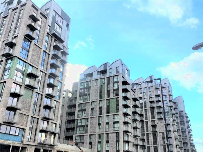 3 Bedroom Apartment To Rent In Thanet Tower, Caxton Street North, London, E16