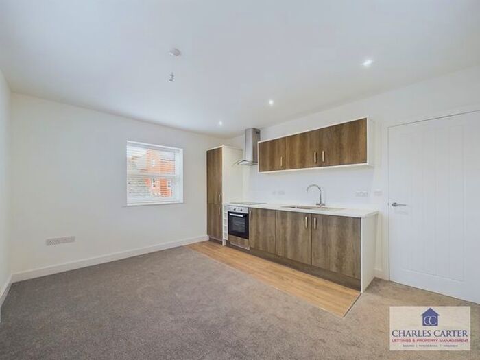 1 Bedroom Flat To Rent In Bromyard Road, St Johns, Worcester, WR2