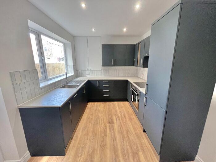 3 Bedroom Terraced House To Rent In Tootal Drive, Manchester, M5