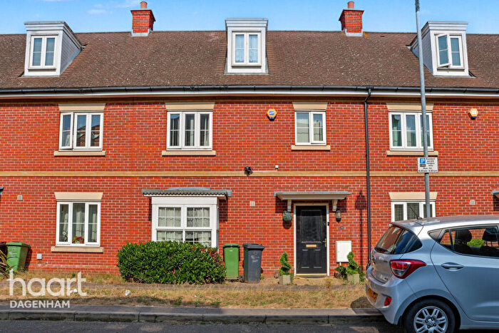3 Bedroom Terraced House For Sale In Lockwell Road, Dagenham, RM10