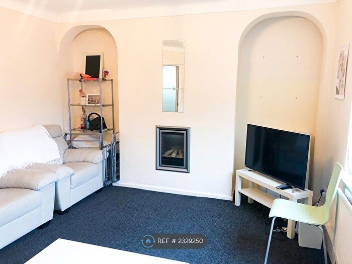 2 Bedroom Flat To Rent In Langdale Road, Liverpool, L15