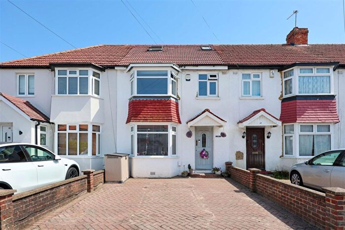 4 Bedroom Terraced House For Sale In Berkeley Road, Hillingdon, UB10