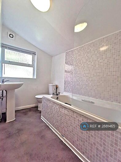 3 Bedroom Terraced House To Rent In Constitution Road, Chatham, ME5