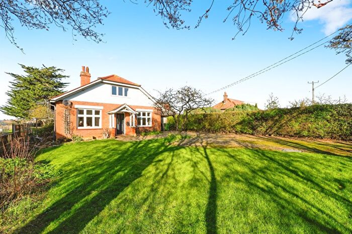 4 Bedroom Chalet To Rent In Manor Road, Heacham, King's Lynn, PE31