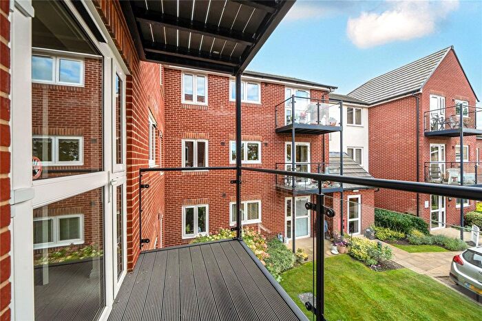 1 Bedroom Flat For Sale In Chiltern Lodge, Princes Risborough, HP27