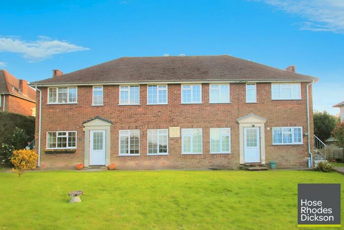 2 Bedroom Maisonette To Rent In Staplers Road, Newport, PO30