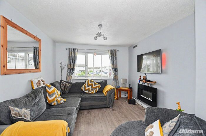 3 Bedroom Terraced House For Sale In The Glen, Runcorn, WA7
