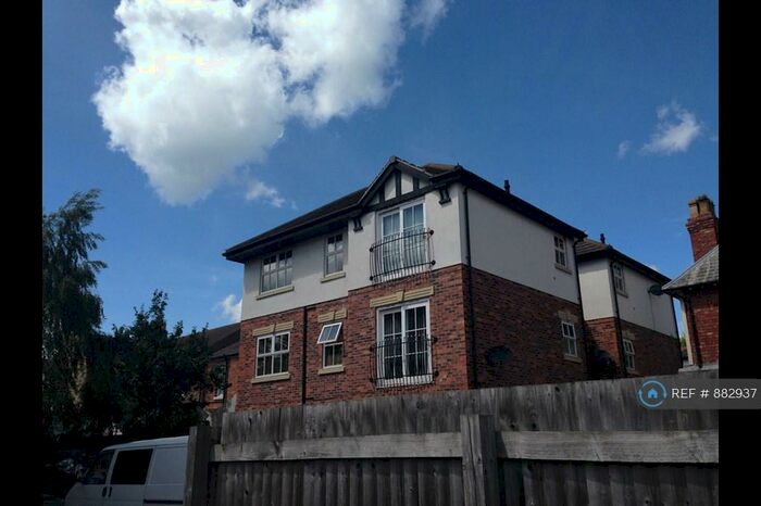 2 Bedroom Flat To Rent In Argyle Court, Tamworth, B79