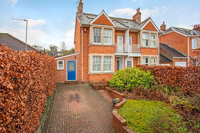3 Bedroom Semi-detached House For Sale In George Lane, Marlborough, SN8