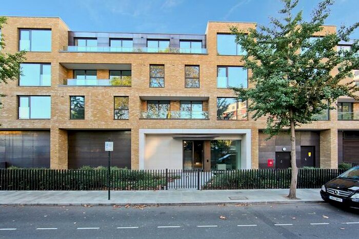 2 Bedroom Flat To Rent In Inverness Terrace, Bayswater, W2