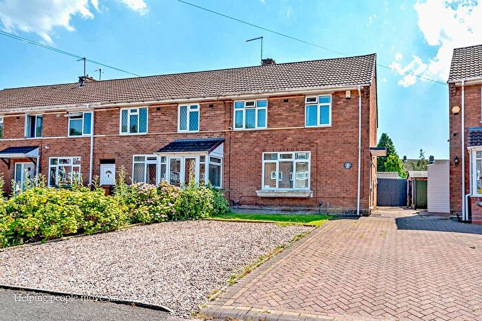 3 Bedroom End Of Terrace House For Sale In Bonner Grove, Aldridge, Walsall, WS9
