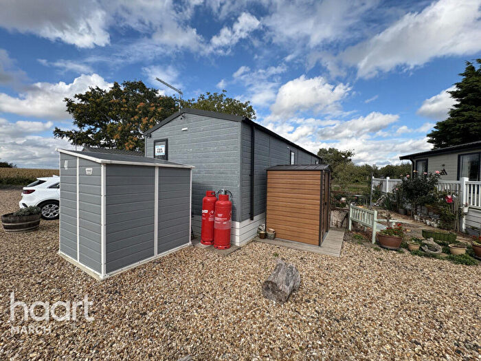 2 Bedroom Park Home For Sale In Bedford Bank, Welney, PE14