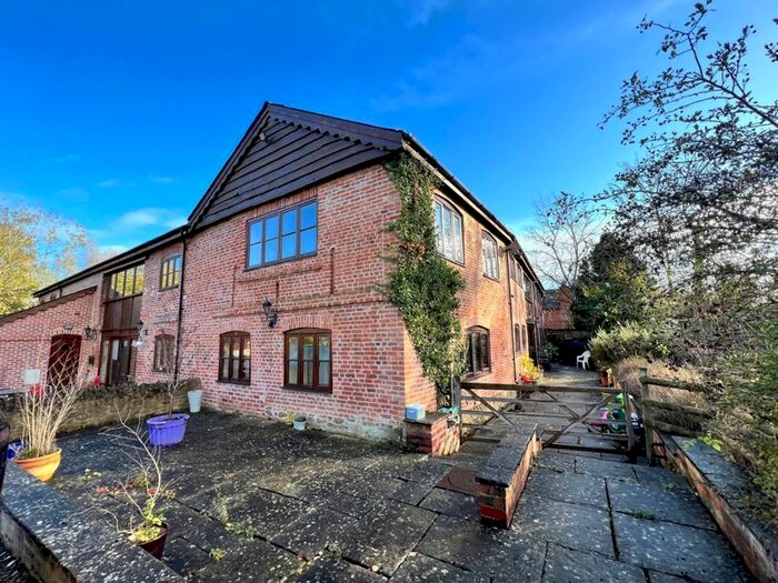 4 Bedroom Semi-Detached House To Rent In Huntington, Hereford, HR4