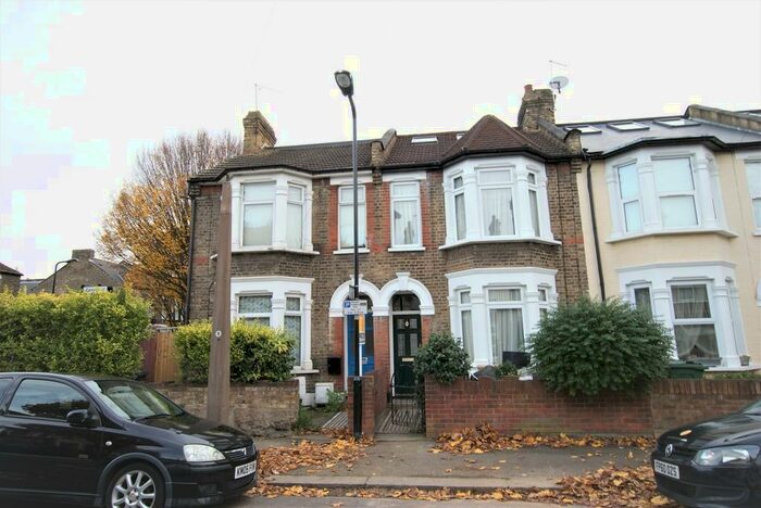 1 Bedroom Ground Flat To Rent In Richmond Road, Leytonstone, London, E11