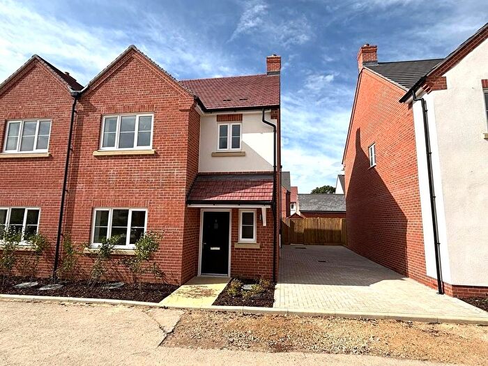 3 Bedroom Semi-detached House For Sale In Flying Fortress Way, Thurleigh, MK44