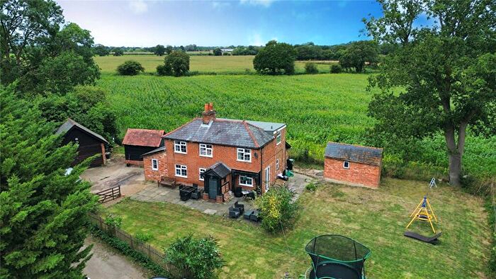 4 Bedroom Detached House For Sale In Wokingham Road, Hurst, Reading, Berkshire, RG10