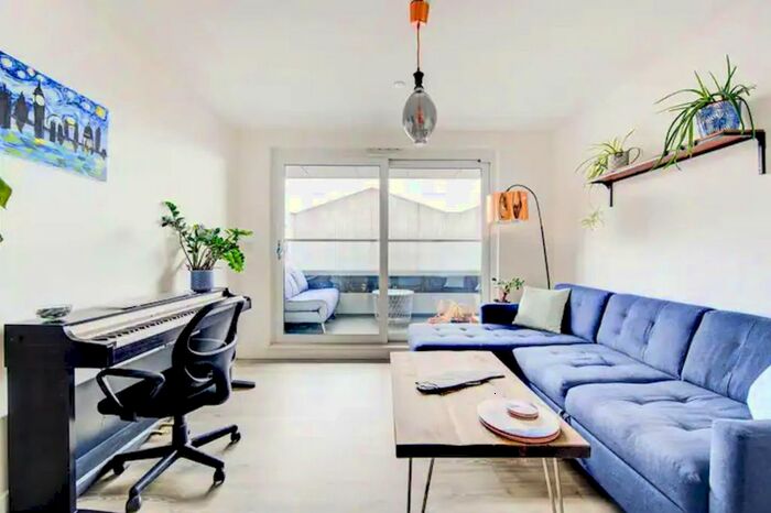 1 Bedroom Flat To Rent In Champness Close, London, E17