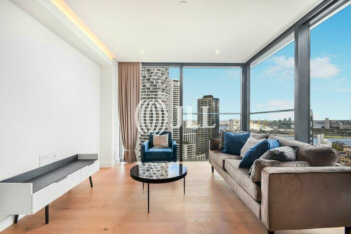 2 Bedroom Flat To Rent In Hampton Tower, London, E14