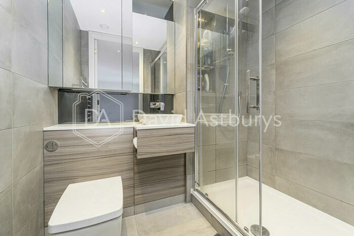2 Bedroom Apartment To Rent In High Street, Hornsey, London, N8